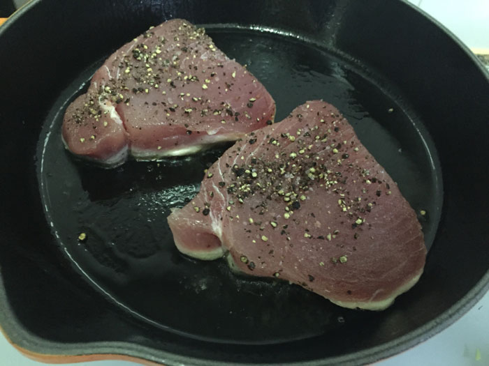Seared-Tuna-Steak-with-Cucumber-Radish-and-Fennel-Salad-Sear-the-Tuna